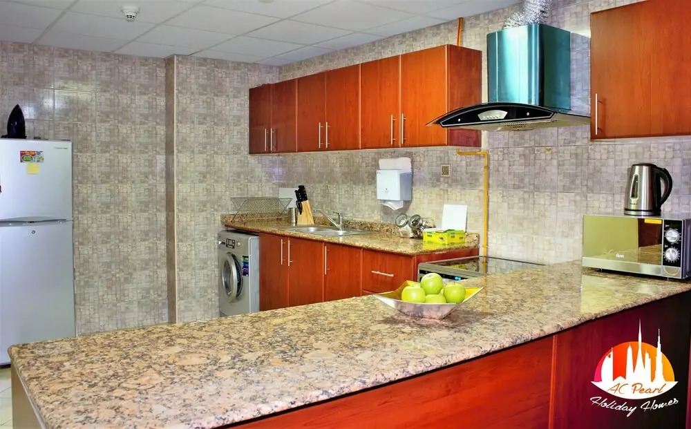 Дубай: A C Pearl Holiday Homes - Marina Stunning View on 55th Floor