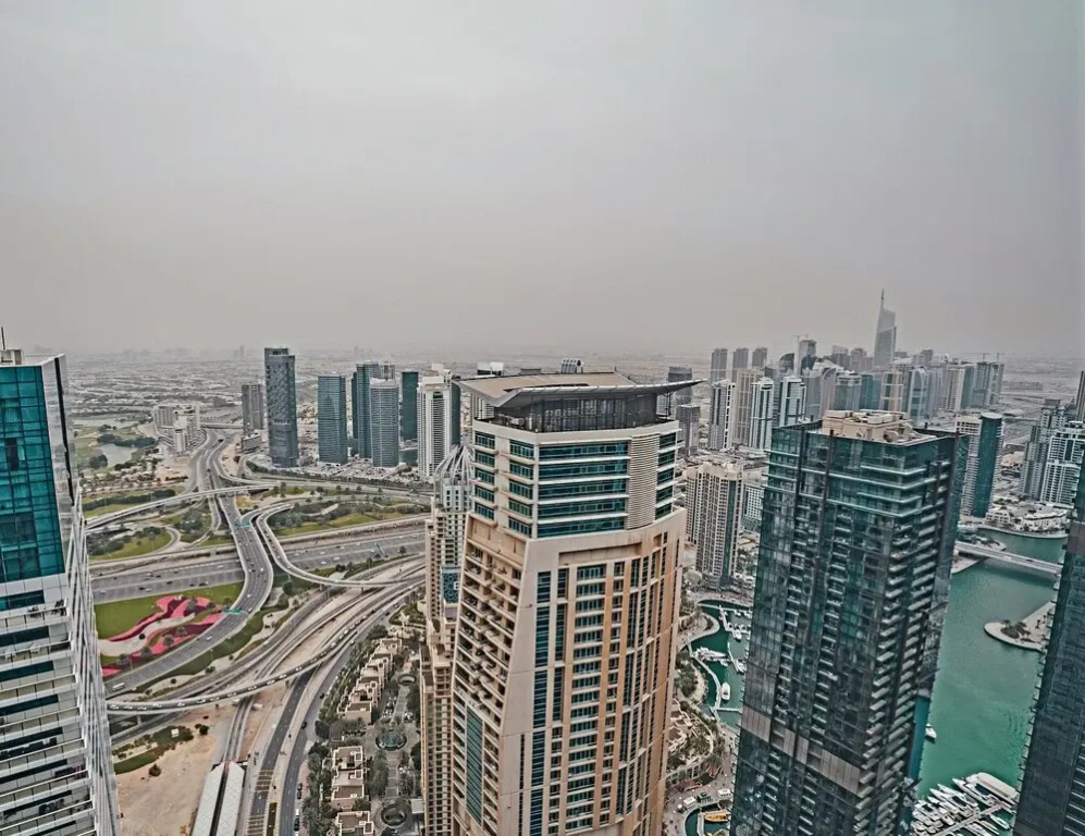 Дубай: A C Pearl Holiday Homes - Bohemian Style on 58th Floor