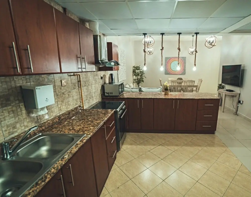 Дубай: A C Pearl Holiday Homes - Bohemian Style on 58th Floor