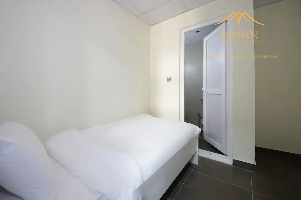 Дубай: New Arabian Holiday Homes Jvc Villa