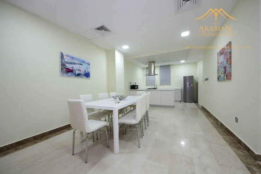 Дубай: New Arabian Holiday Homes Jvc Villa