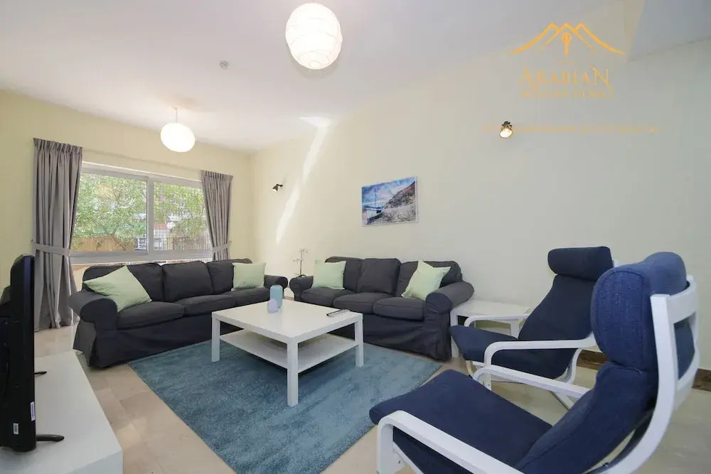 Дубай: New Arabian Holiday Homes Jvc Villa