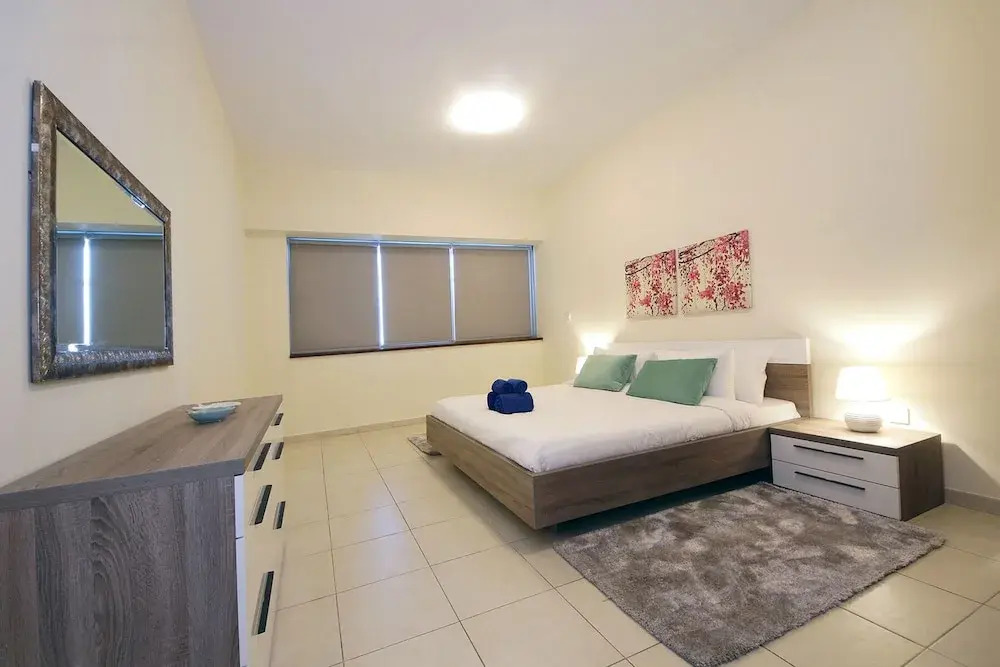Дубай: New Arabian Holiday Heights Business Bay