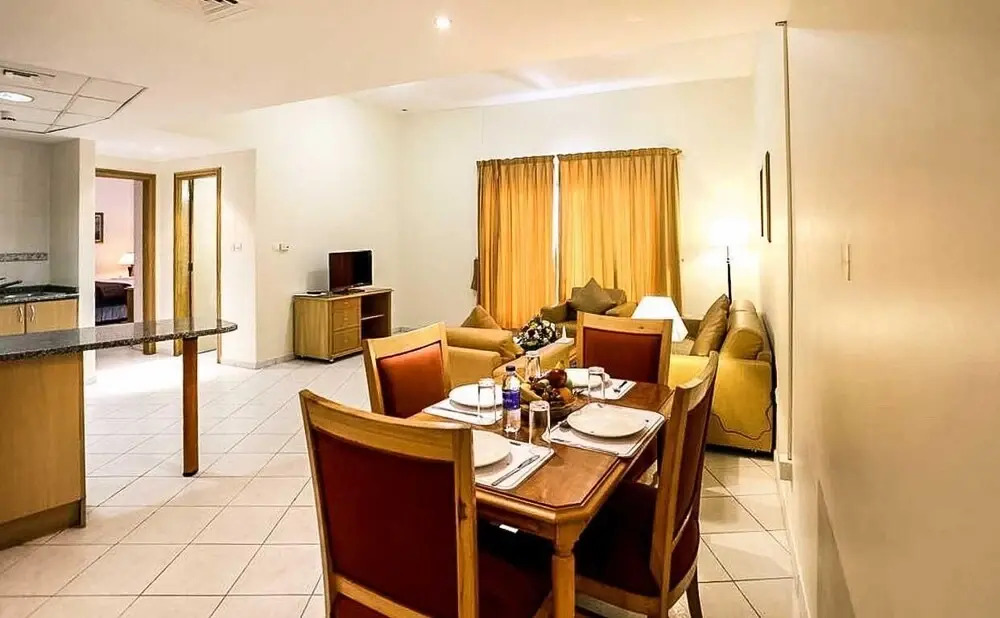 Дубай: Upscale Suite With Pool And Wellness 1 Bedroom Apts