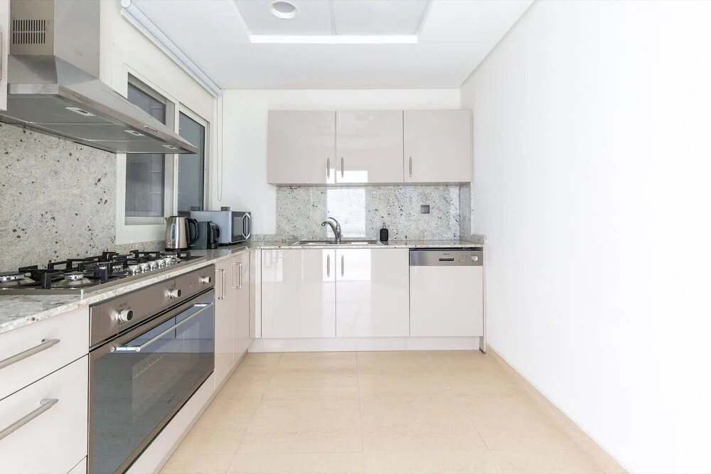 Дубай: Gorgeous Minimalist 3BR In The Most Prestigious Downtown Dubai!