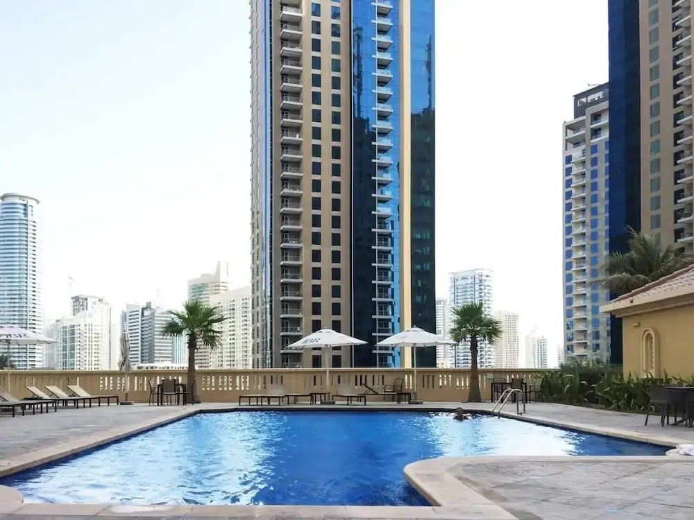 Gorgeous 2BR With Full Sea Views! — фото 1