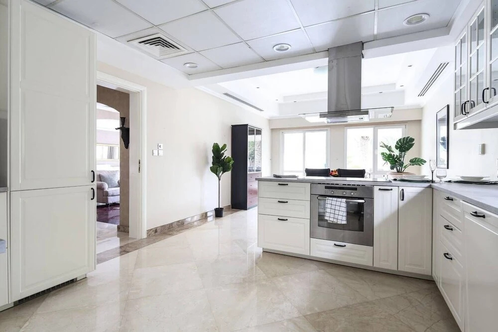Дубай: Grand Villa w/ Private Pool in Meadows - Sleeps 10