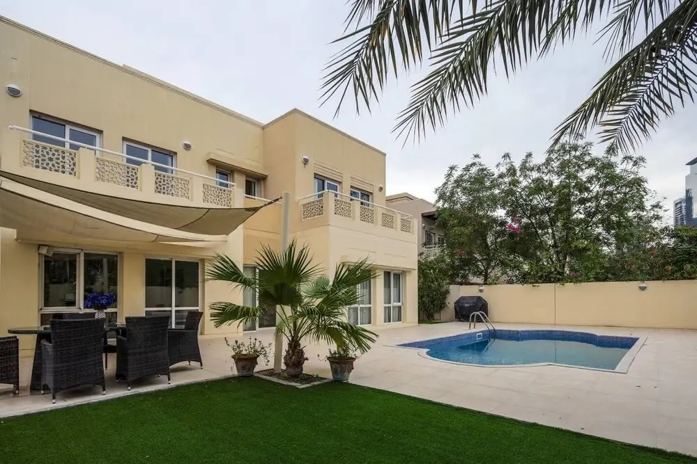 Дубай: Grand Villa w/ Private Pool in Meadows - Sleeps 10