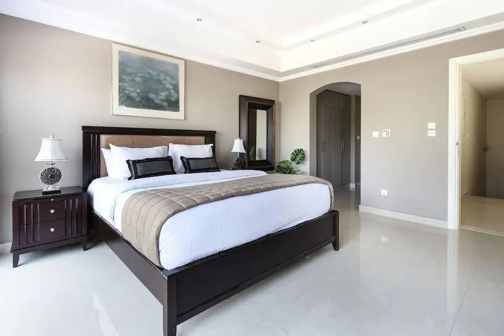 Дубай: Grand Villa w/ Private Pool in Meadows - Sleeps 10