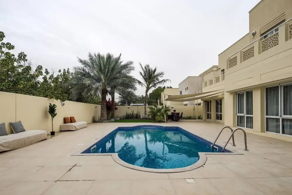 Дубай: Grand Villa w/ Private Pool in Meadows - Sleeps 10