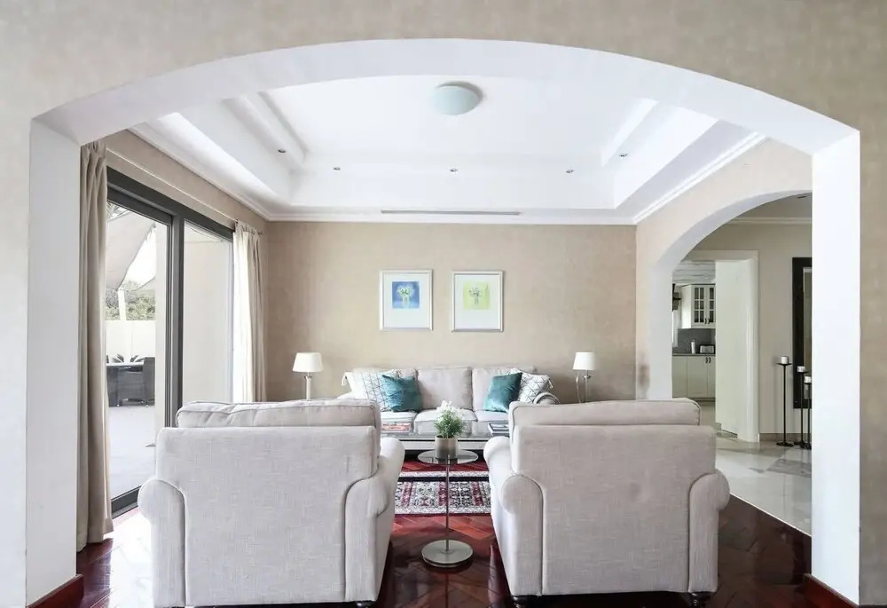Дубай: Grand Villa w/ Private Pool in Meadows - Sleeps 10