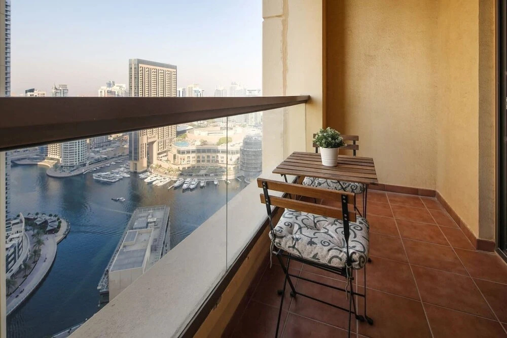 Дубай: 2BR in JBR w/ Mesmerizing Marina Views! Sleeps 6!