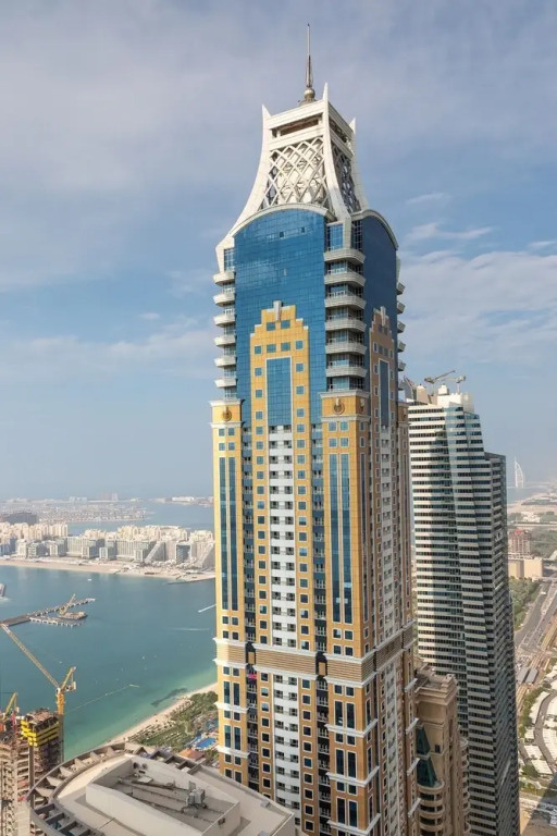 Дубай: Grand 3BR in Dubai Marinas Majestic Skyscraper!