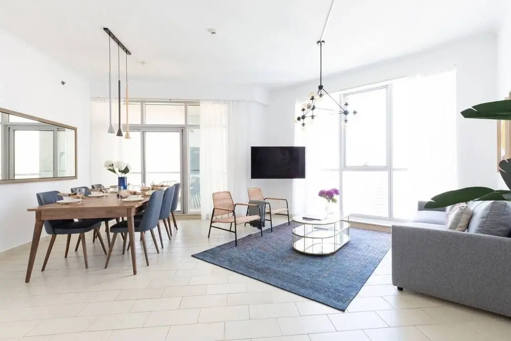 Дубай: Grand 3BR in Dubai Marinas Majestic Skyscraper!