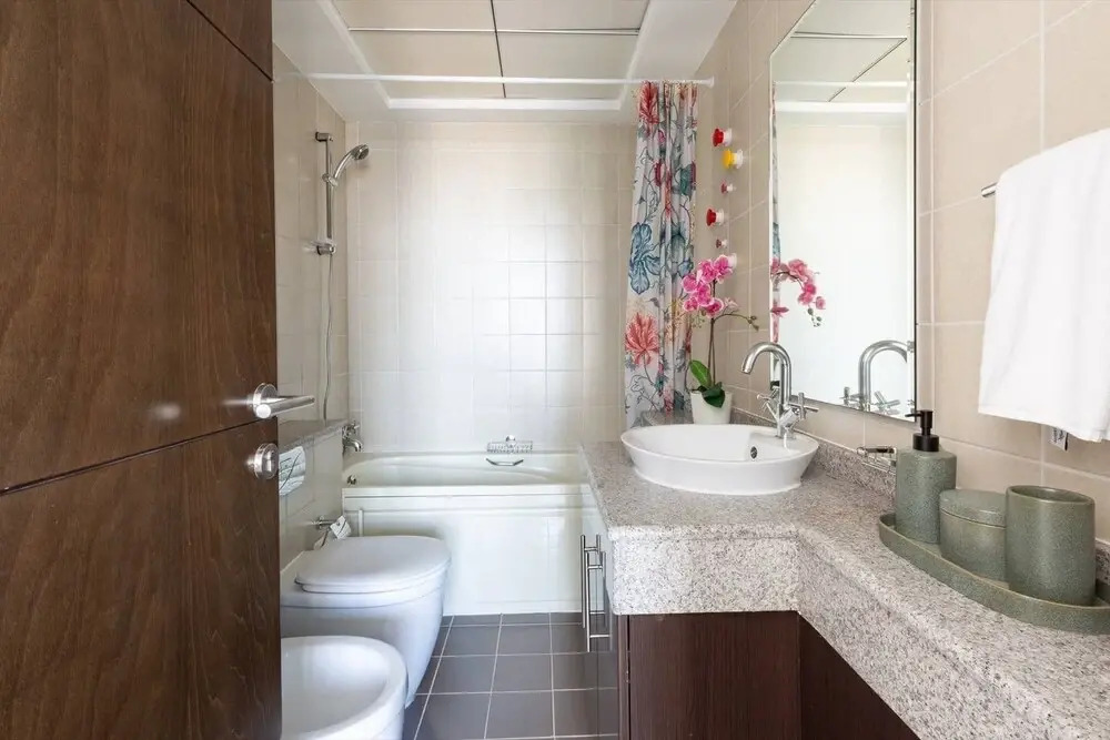 Дубай: Grand 3BR in Dubai Marinas Majestic Skyscraper!