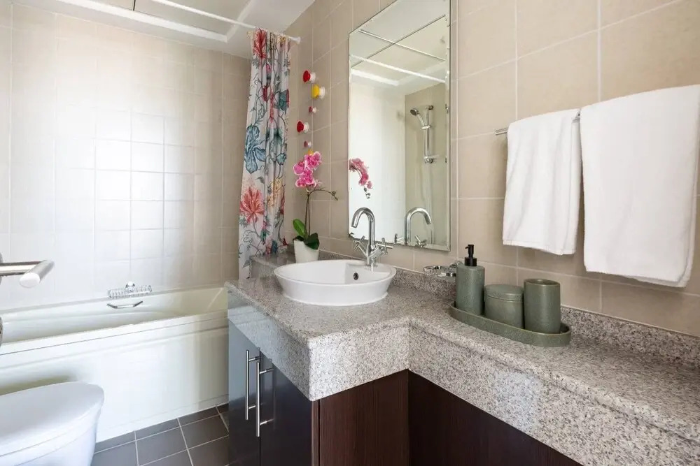 Дубай: Grand 3BR in Dubai Marinas Majestic Skyscraper!