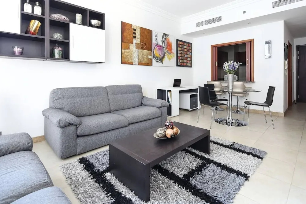 Дубай: Stylish 1BR in Dubai Marina! Sleeps 3!