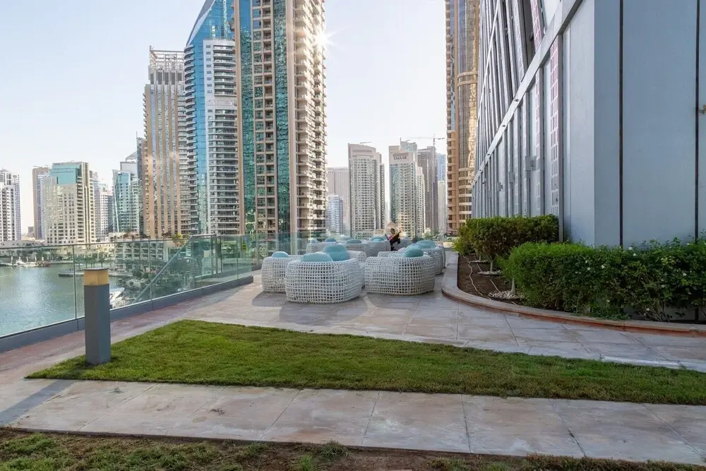 Дубай: 2BR Modern Luxury Masterpiece in Dubai Marina!