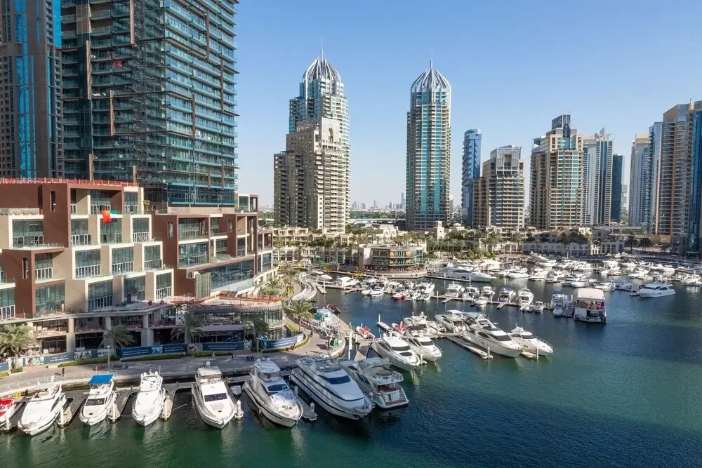 Дубай: 2BR Modern Luxury Masterpiece in Dubai Marina!