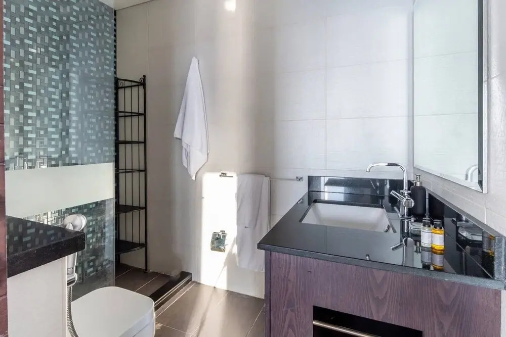 Дубай: 2BR Modern Luxury Masterpiece in Dubai Marina!