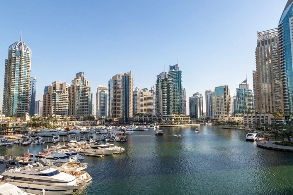 Дубай: 2BR Modern Luxury Masterpiece in Dubai Marina!