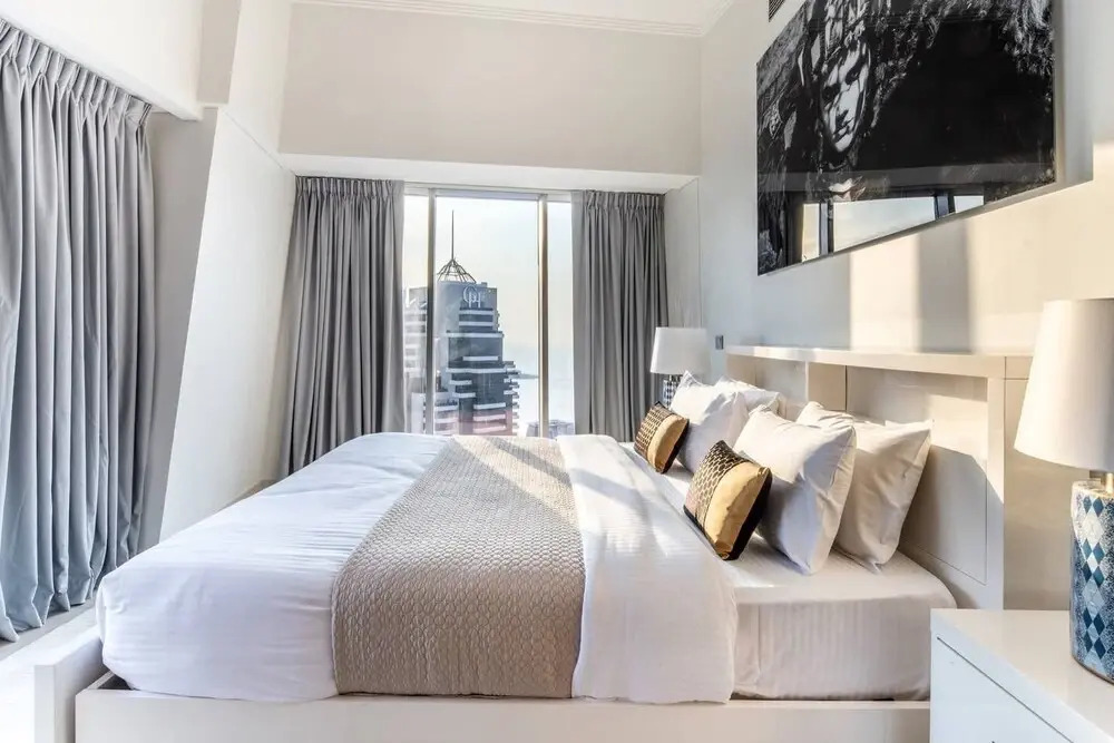 Дубай: 2BR Modern Luxury Masterpiece in Dubai Marina!