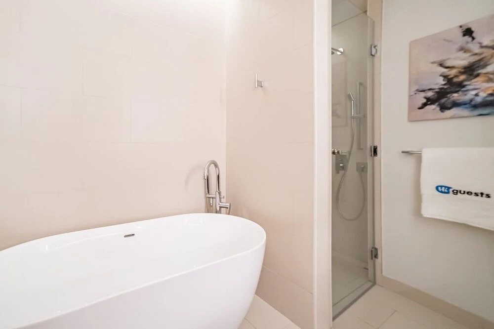 Дубай: Higuests Vacation Homes - City Walk B9