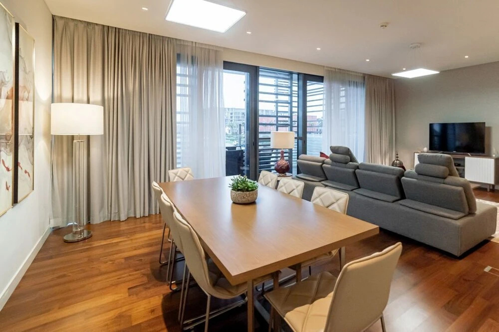 Дубай: Higuests Vacation Homes - City Walk B9