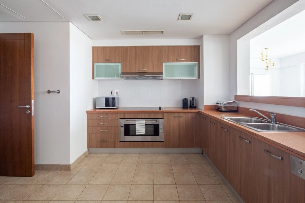 Дубай: Distinctively Sophisticated 3BR Apartment in Palm Jumeirah
