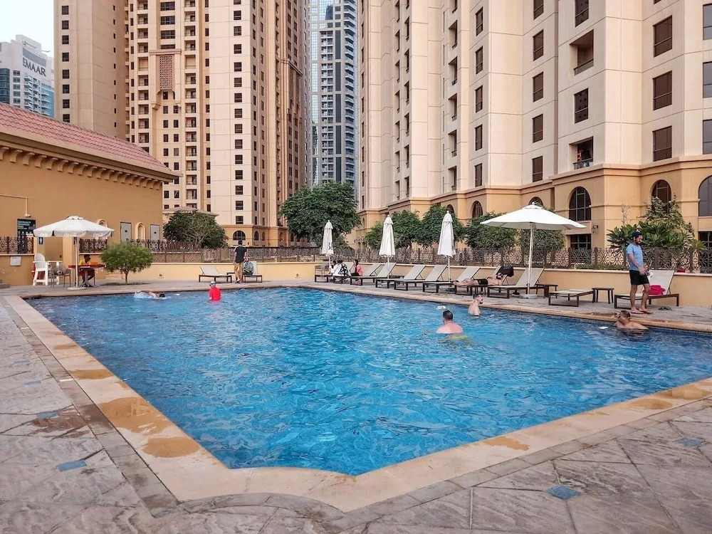 Дубай: Deluxe + Premium 1BR in JBR With Full Sea Views!