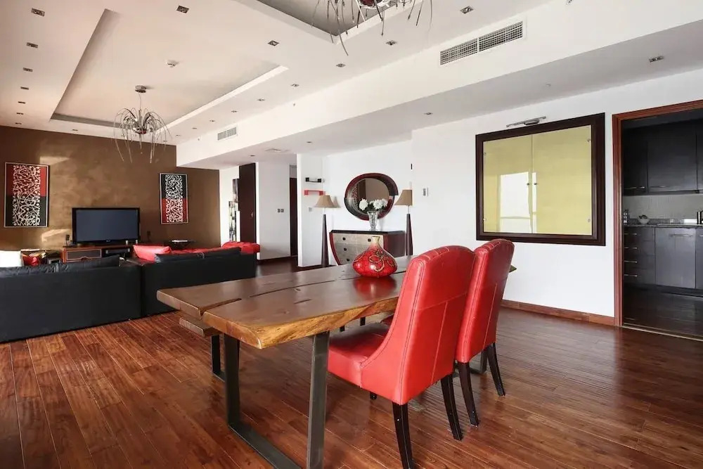 Дубай: Deluxe + Premium 1BR in JBR With Full Sea Views!