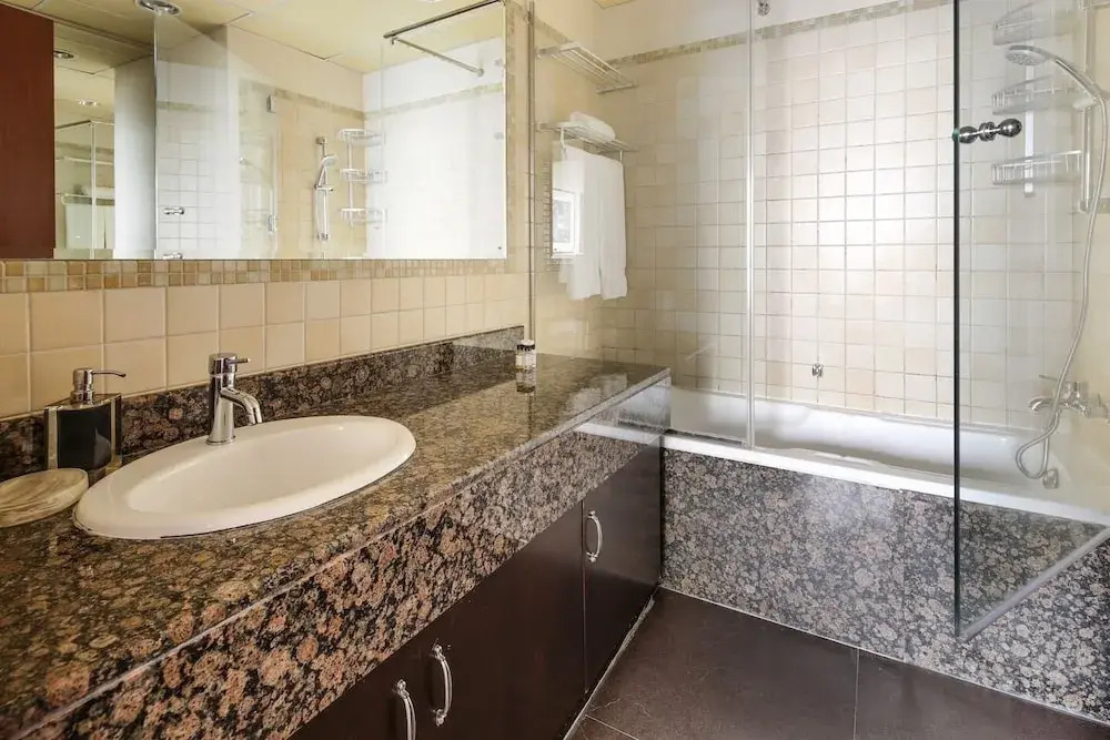 Deluxe + Premium 1BR in JBR With Full Sea Views! — фото 4