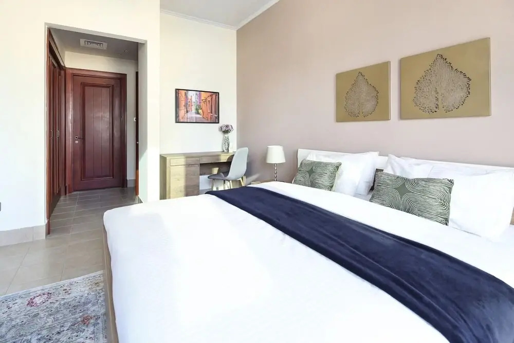 Дубай: Delightful 1BR in Magical Old Town Dubai!
