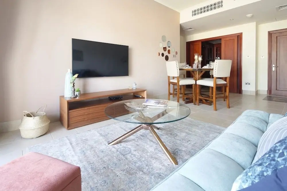 Дубай: Delightful 1BR in Magical Old Town Dubai!