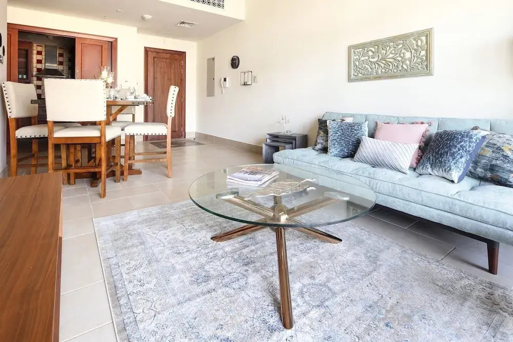 Дубай: Delightful 1BR in Magical Old Town Dubai!