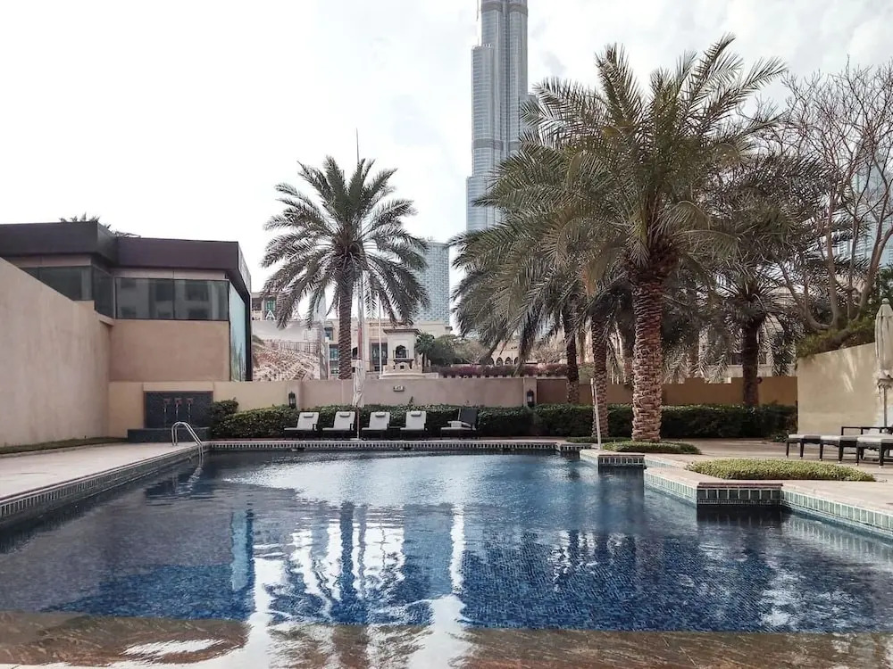 Дубай: Delightful 1BR in Magical Old Town Dubai!