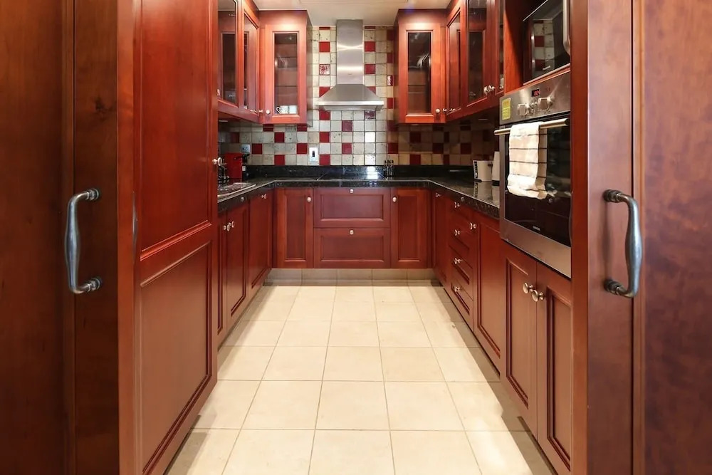 Дубай: Delightful 1BR in Magical Old Town Dubai!