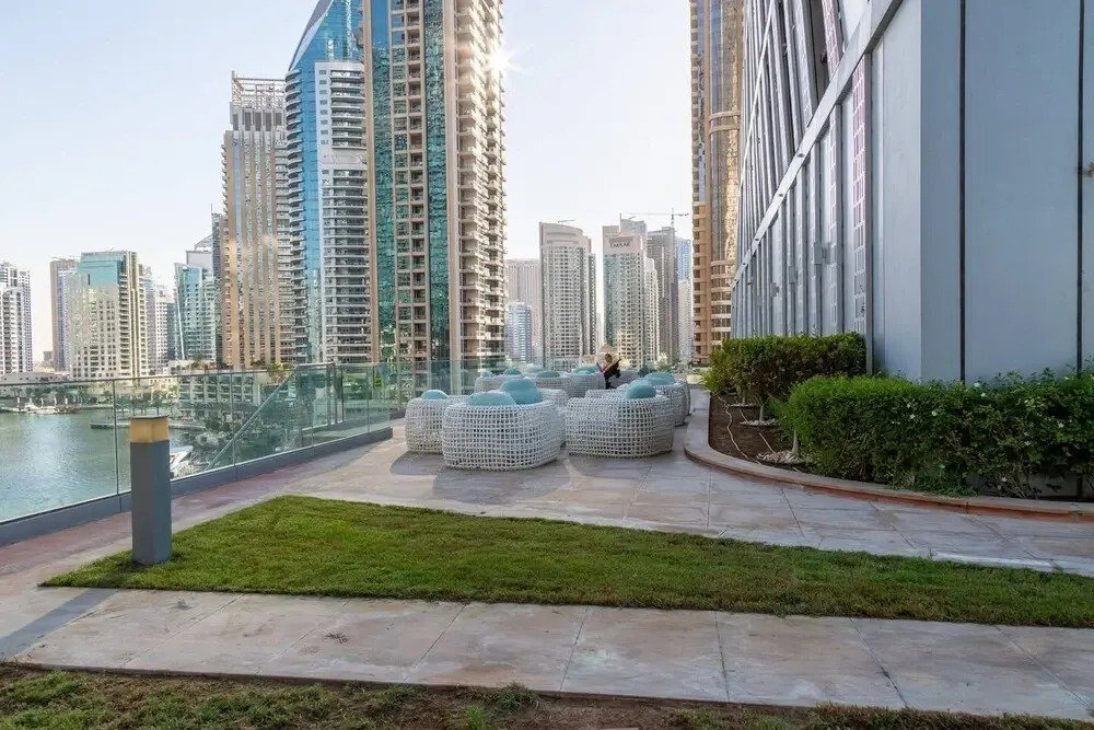 Дубай: Astonishing 1BR in Fabulous Cayan Tower