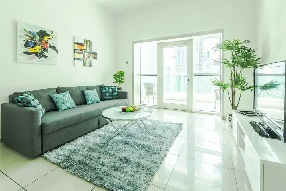 Bright + Spacious 1BR in Dubai Marina — фото 1