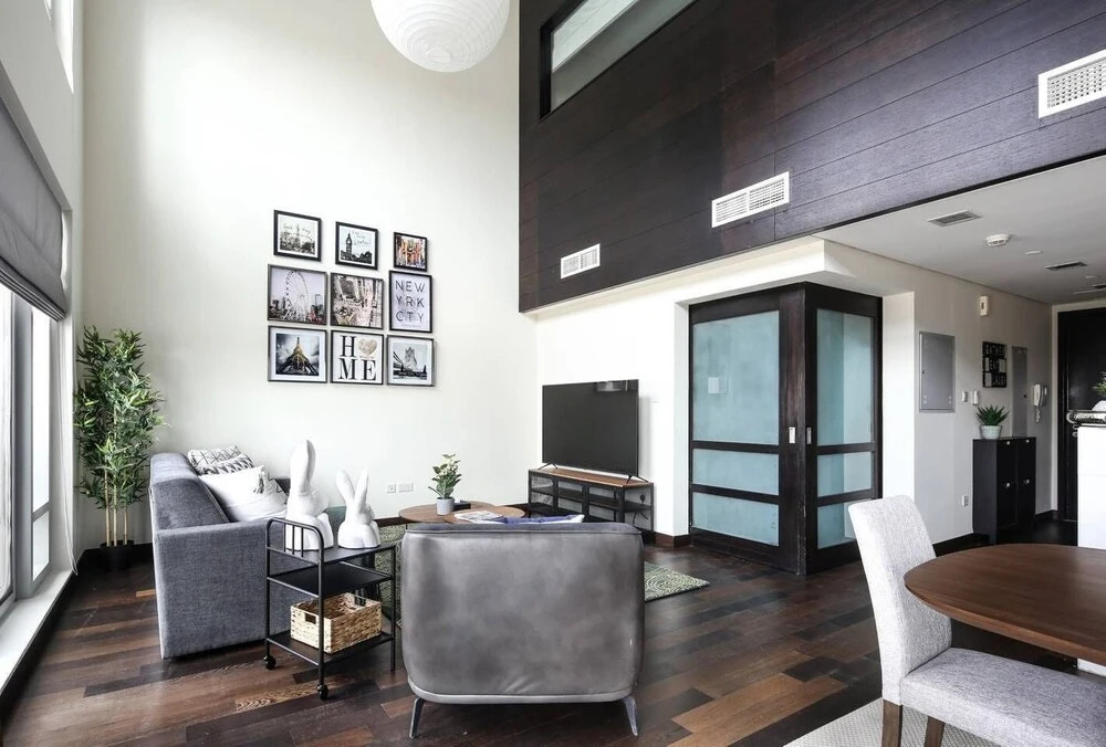 Дубай: Impressive 3BR Loft in Downtown Dubai!