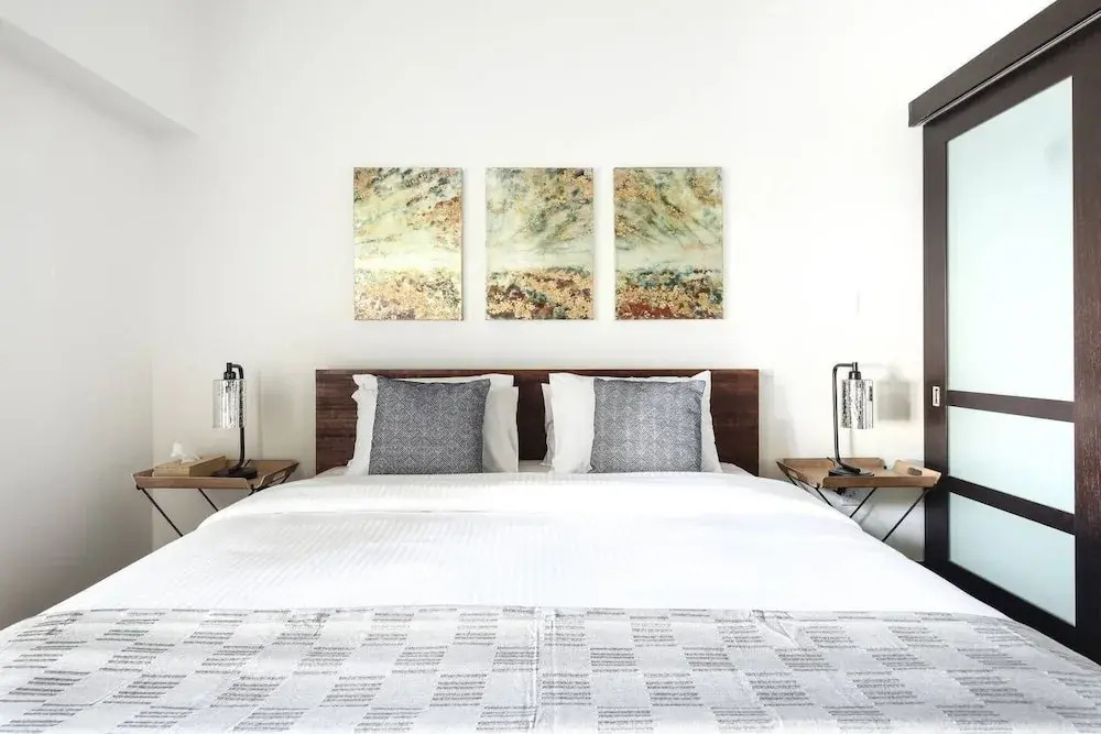 Дубай: Impressive 3BR Loft in Downtown Dubai!