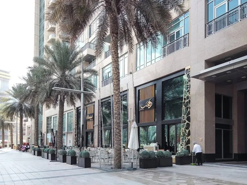 Дубай: Impressive 3BR Loft in Downtown Dubai!