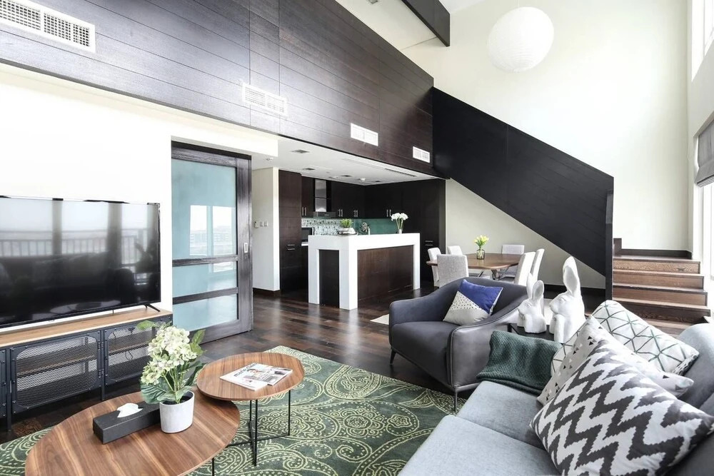 Дубай: Impressive 3BR Loft in Downtown Dubai!