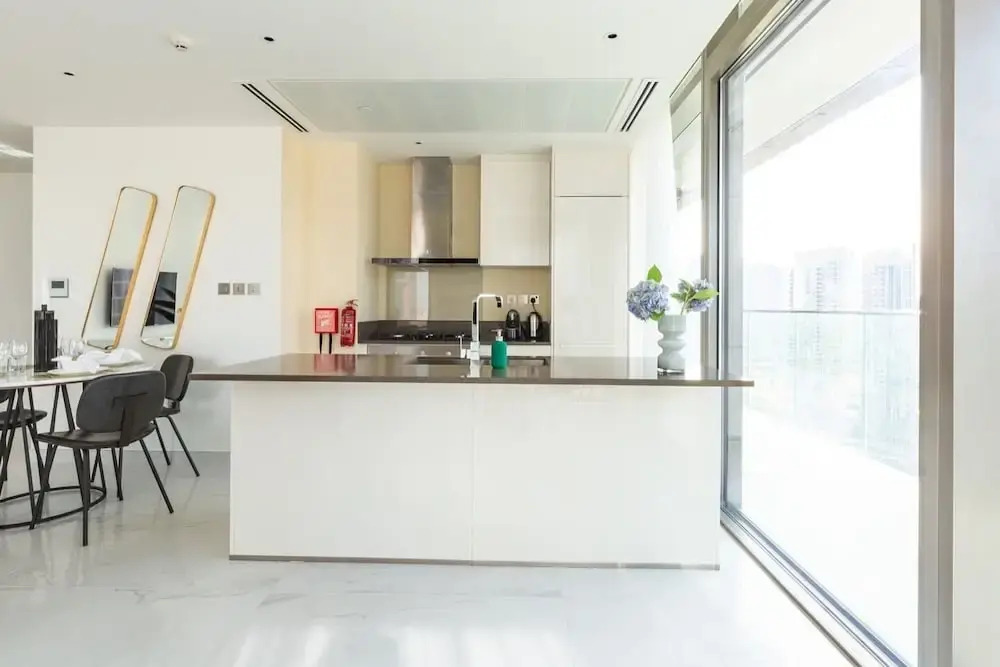 Дубай: Distinctively Superior 2BR With Splendid Marina Views!