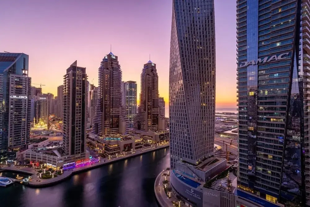 Дубай: Distinctively Superior 2BR With Splendid Marina Views!