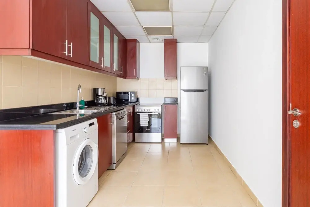 Дубай: Bright & Lively 1BR Apartment With Marina Views