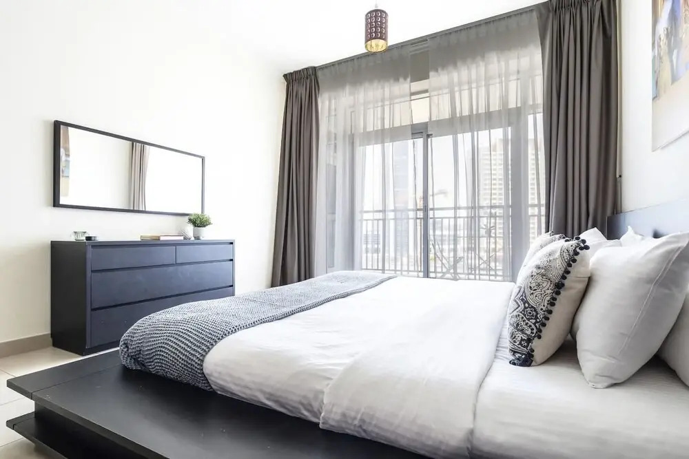 Дубай: Bright and Spacious 1BR in Downtown Dubai