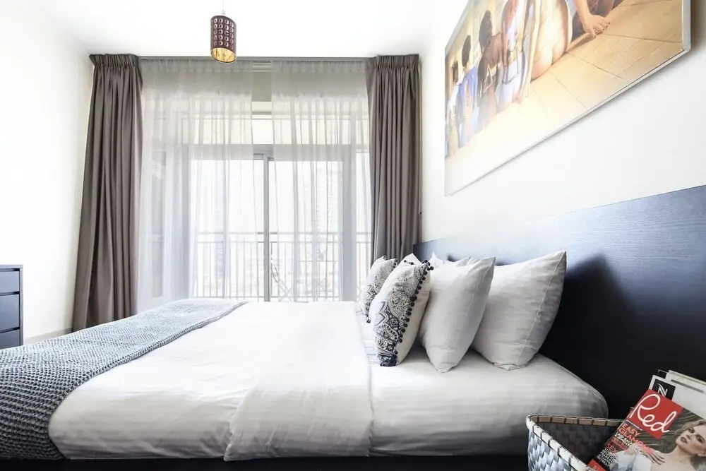Дубай: Bright and Spacious 1BR in Downtown Dubai