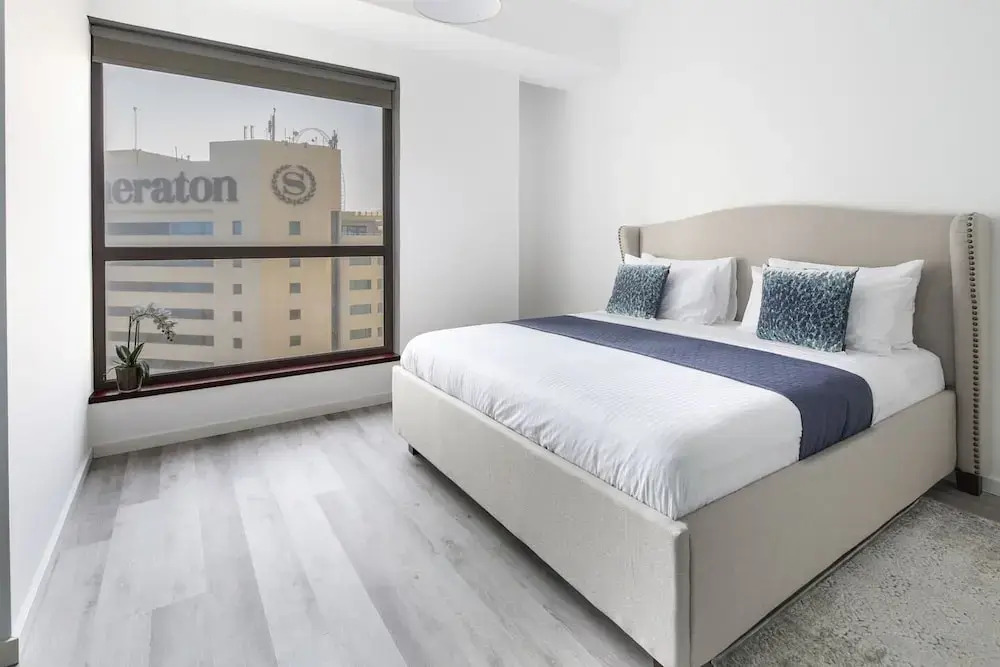 Дубай: Elegant + Upscale 3BR in JBR With Full Sea Views!