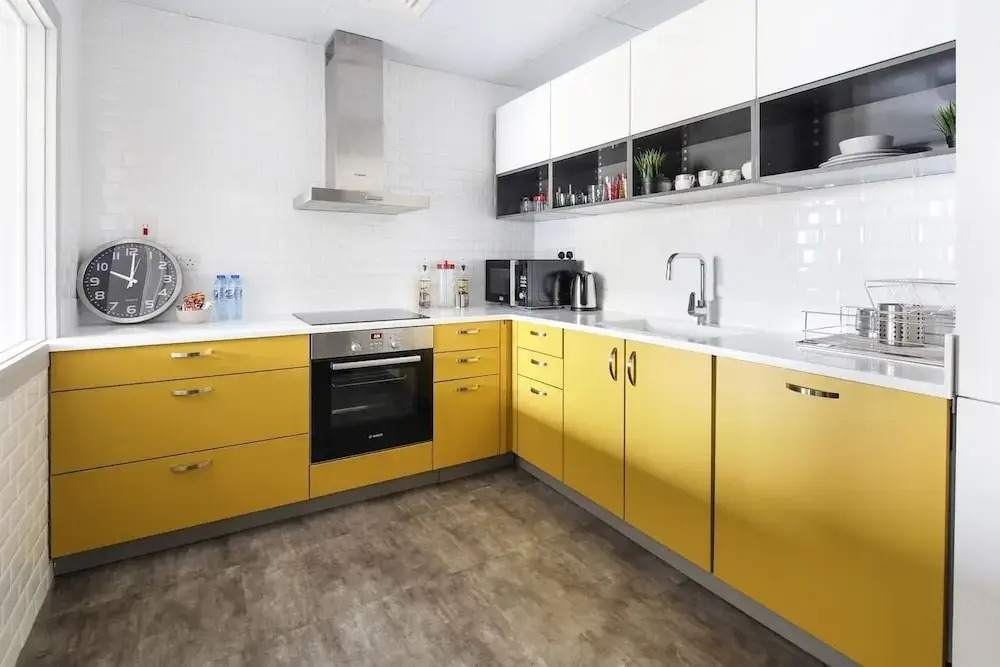 Дубай: Elegant + Upscale 3BR in JBR With Full Sea Views!